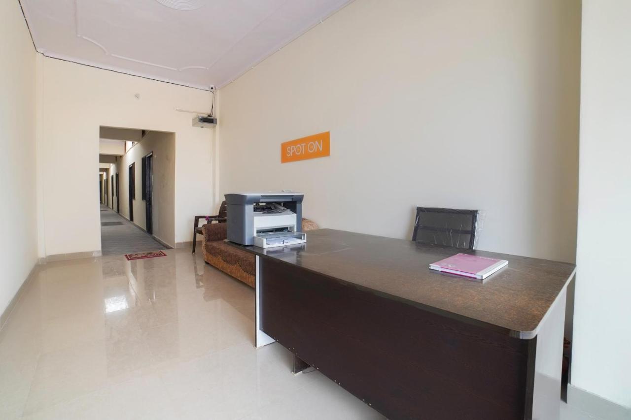 Spot On 67119 Hotel Shivam Residency Rāmpura Zewnętrze zdjęcie